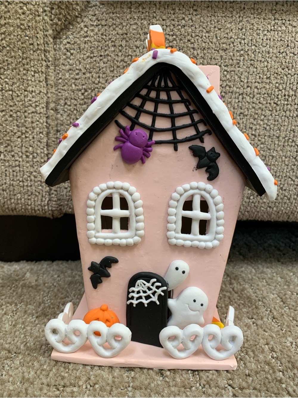 Sweet Street Halloween Haunted House Party Decoration - Pink